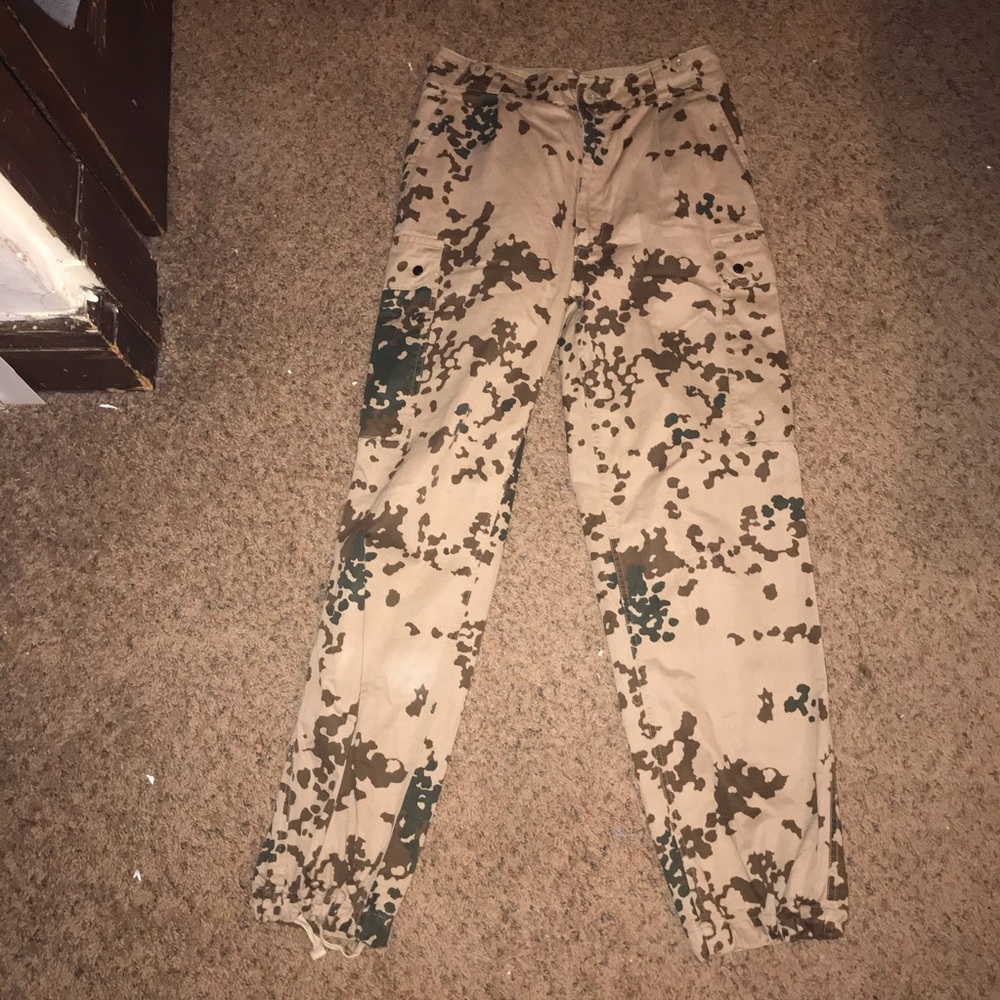 Urban outfitters army cargo pants